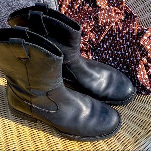 Frye booties, beautiful leather, perfect wear